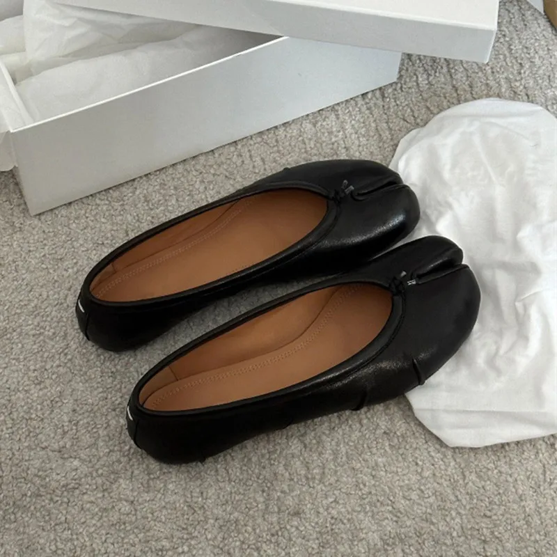 Ballerines Tabi en cuir souple pour femmes – Confortables, élégantes et décontractées, parfaites au quotidien - Image 2