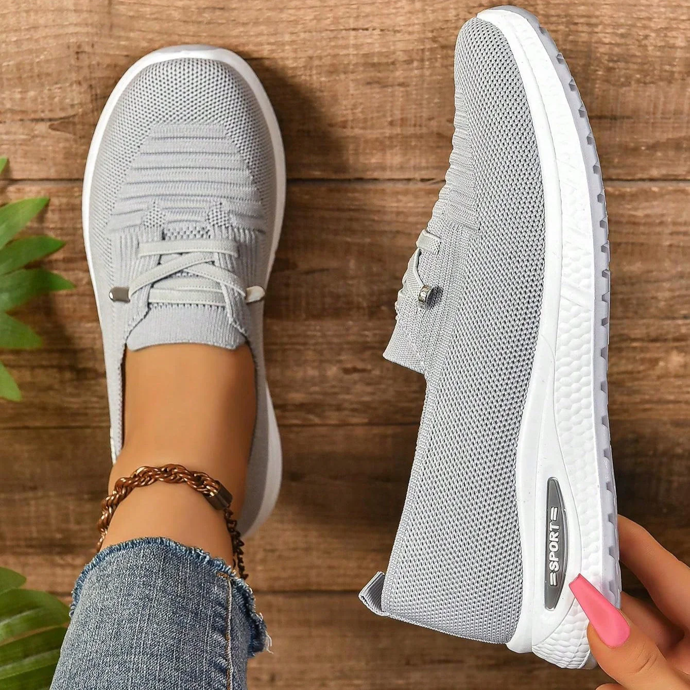 Baskets femme slip-on a bout large - Souples et confortables