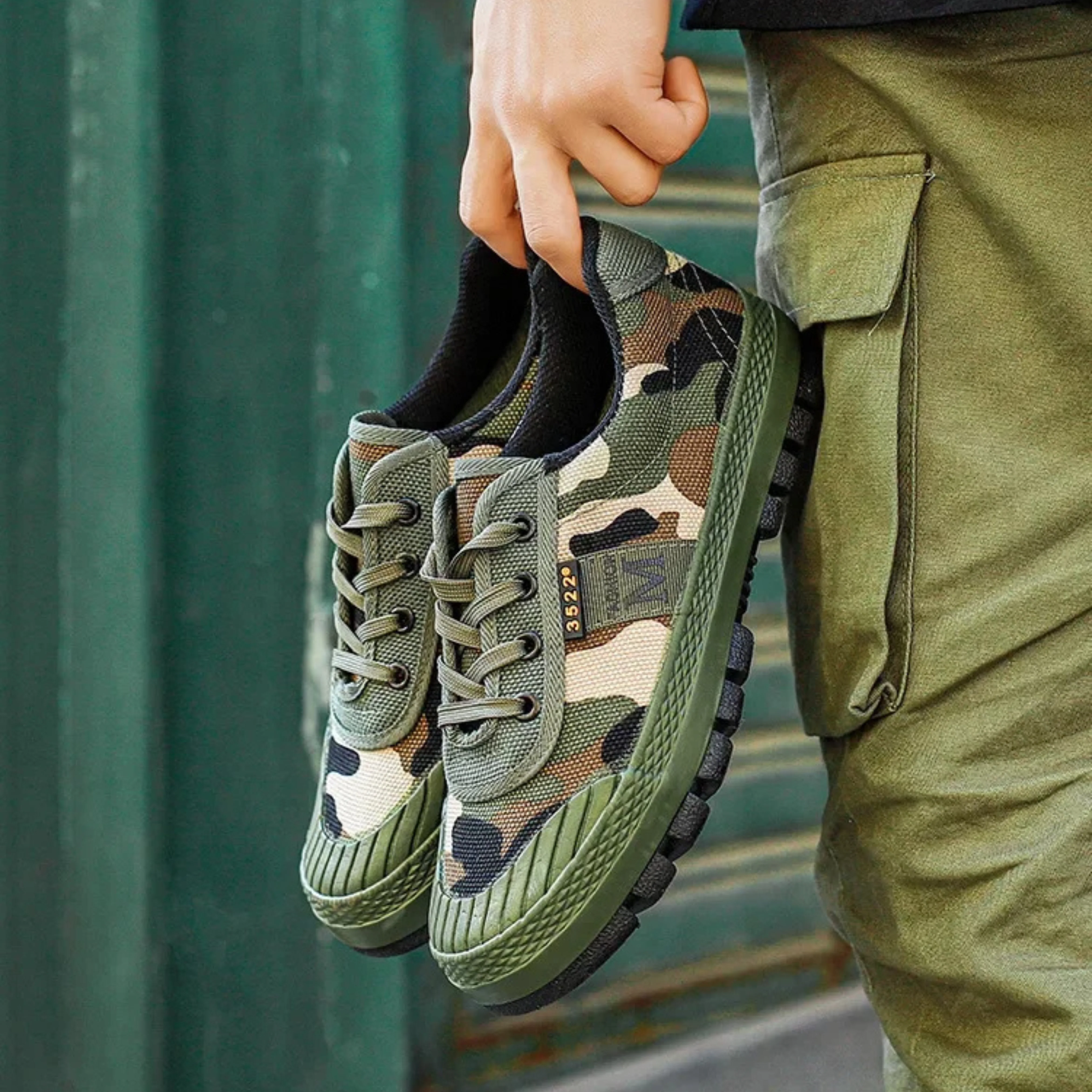 Baskets tout-terrain camouflage pour femmes – Style sportif décontracté pour l'extérieur - Image 4