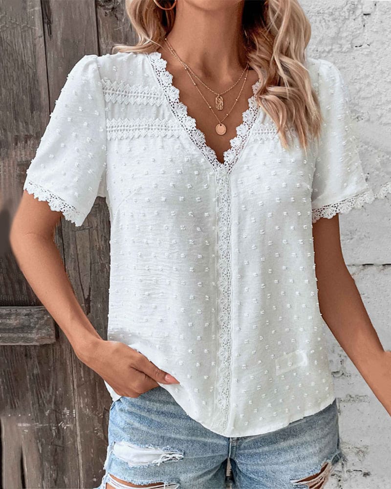 Blouse femme en dentelle a manches courtes - Chic et legere