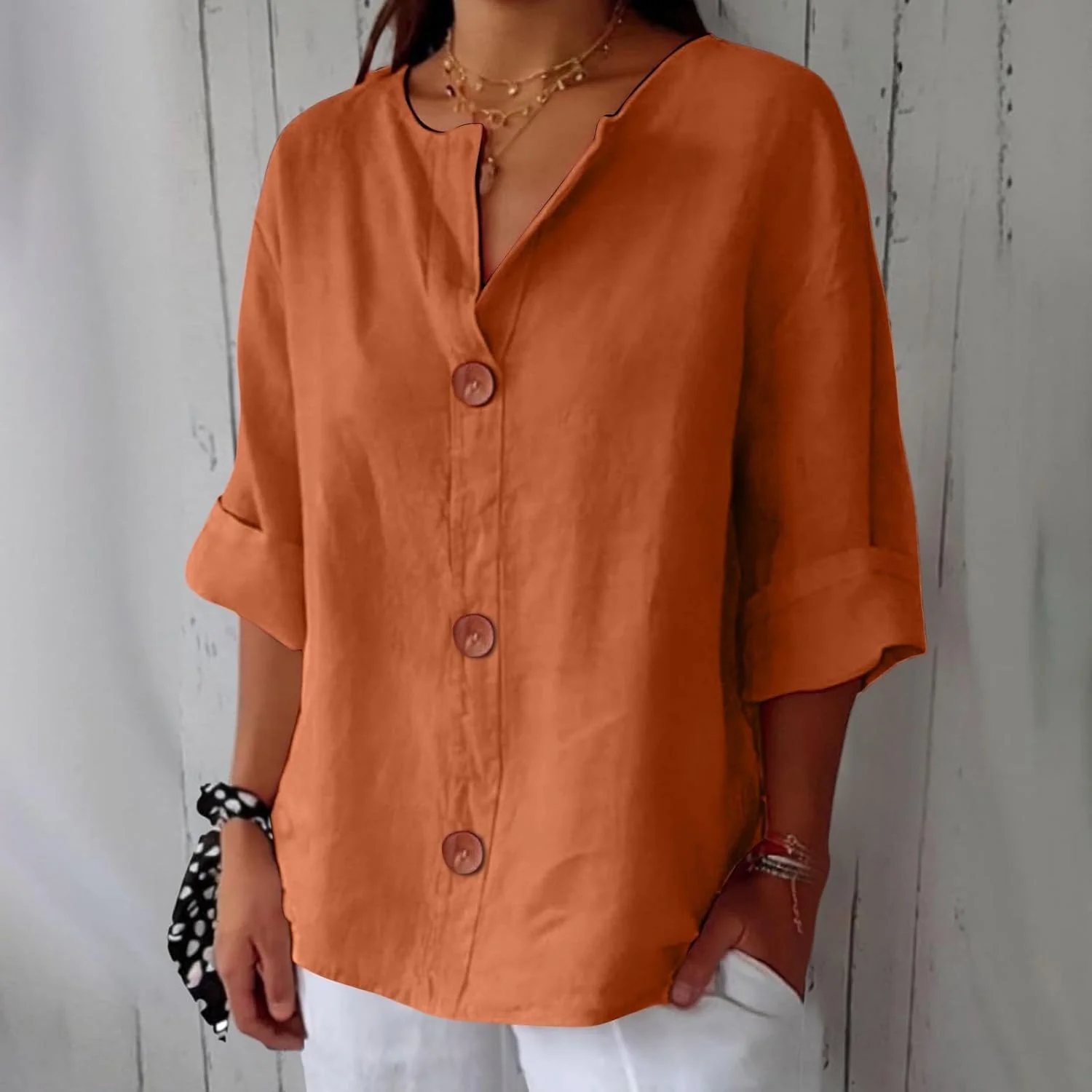 Blouse Gretel en lin beige boutonnée col tunisien - Image 13
