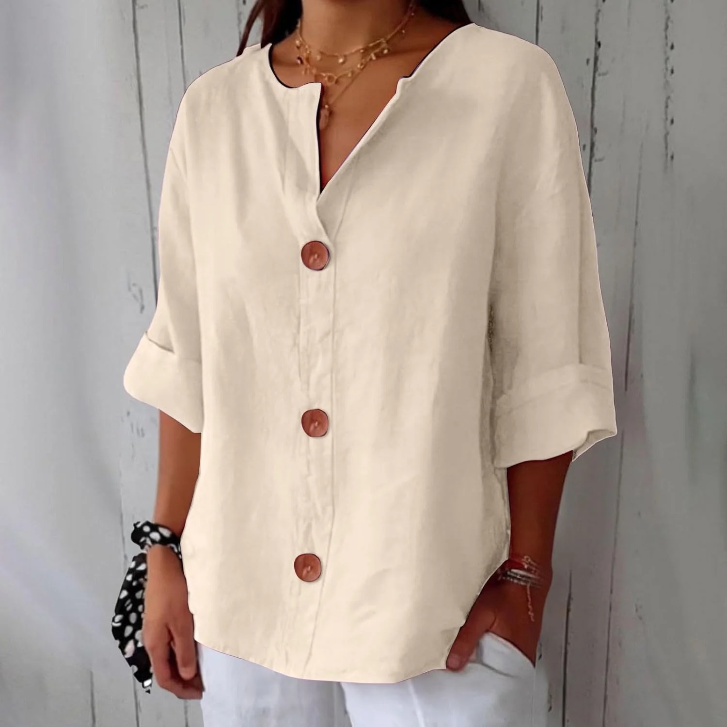 Blouse Gretel en lin beige boutonnée col tunisien - Image 3