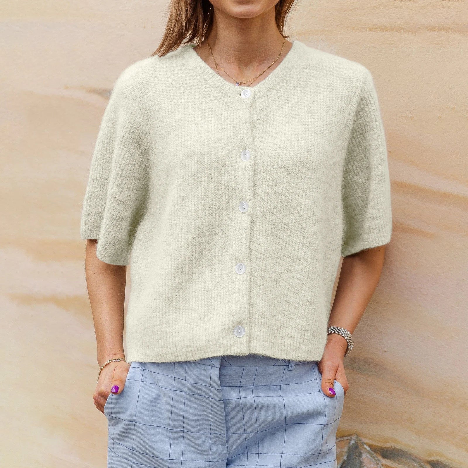 Cardigan élégant à manches courtes pour femme
