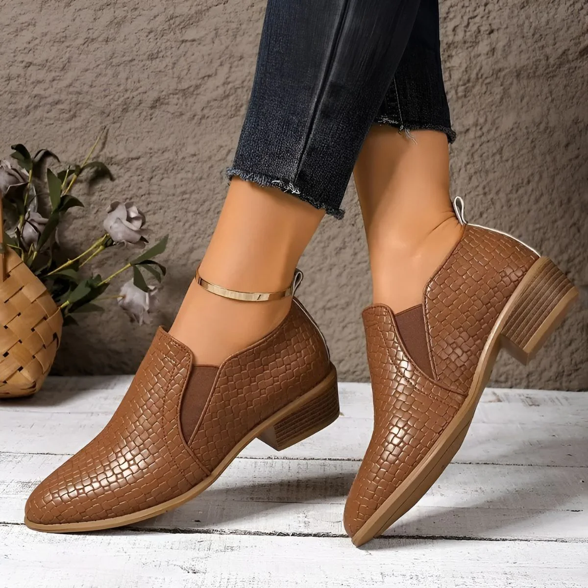 Chaussures Oxford Femme en Cuir Tressé Noir – Talon Bloc À enfiler - Image 10
