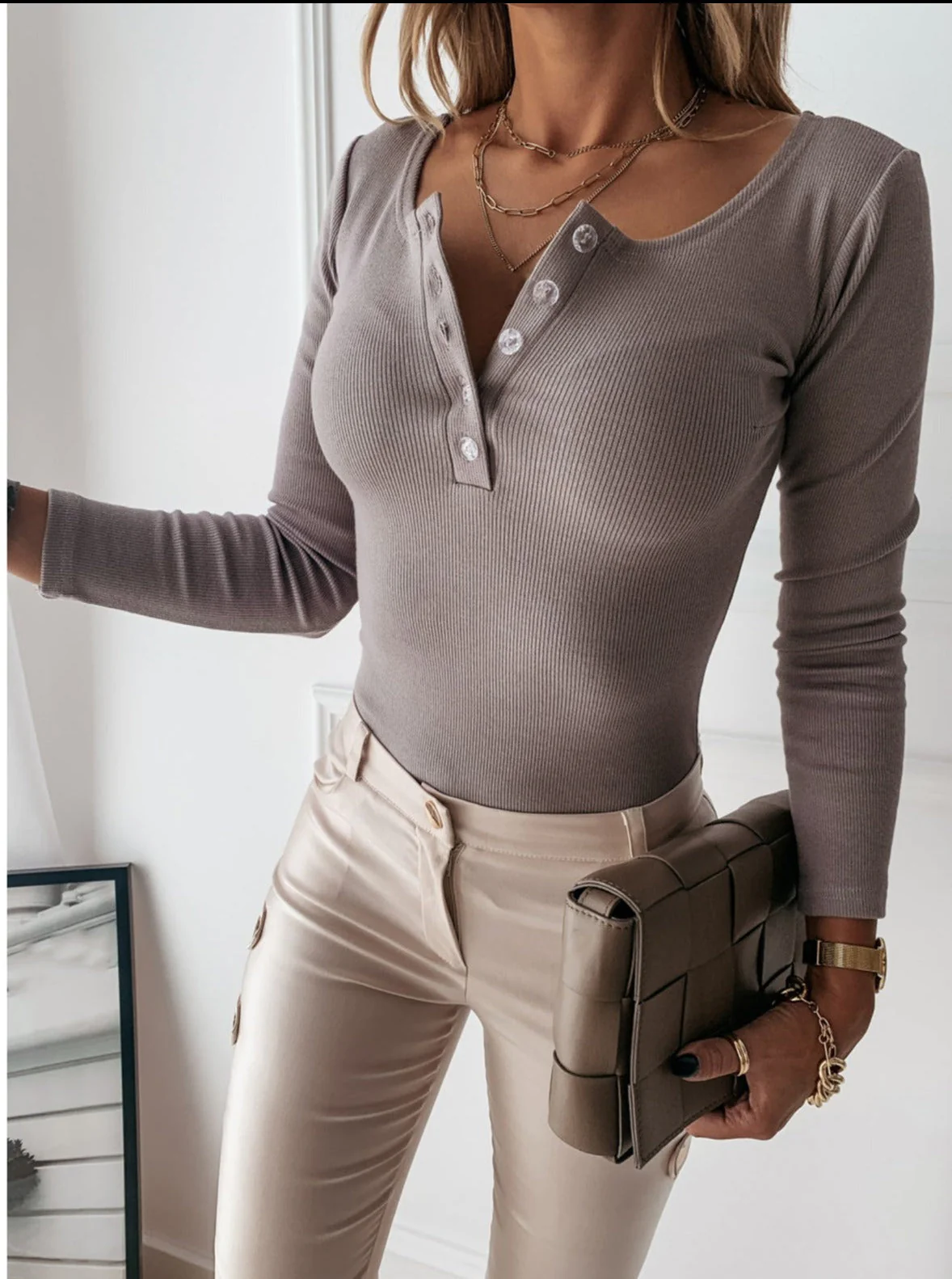 Chemise Henley de Luxe et Confortable pour Femme - Image 3