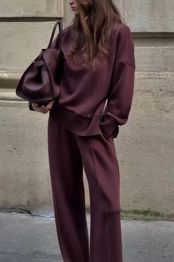 Ensemble de Loungewear Épais et Élégant pour Femme – Sweat Col Roulé et Pantalon Large