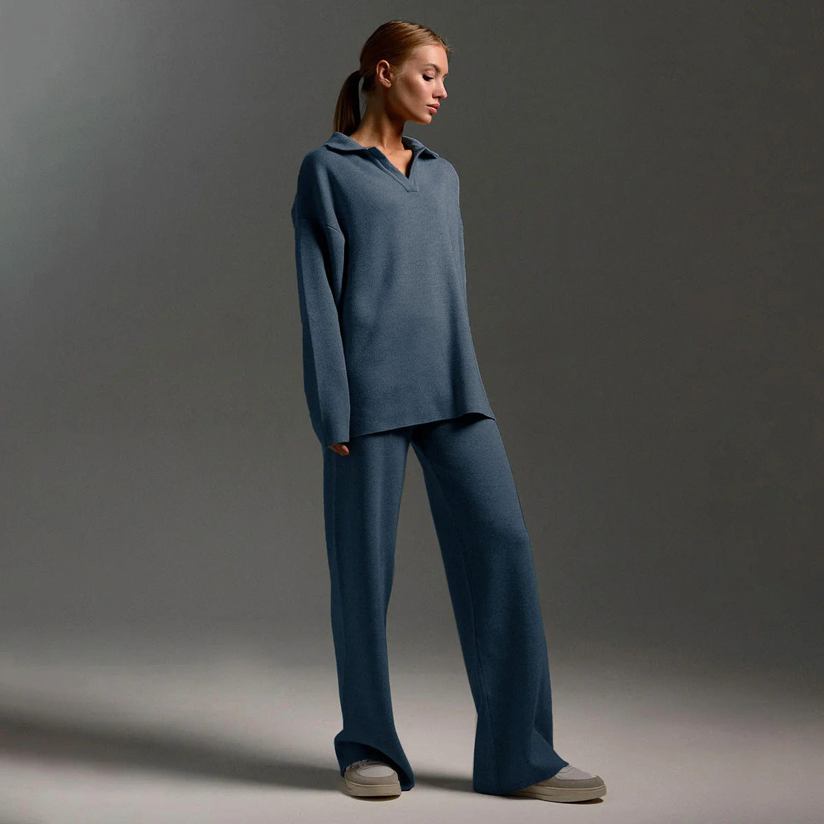 Ensemble Décontracté Élégant pour Femme – Pantalon Large et Pull Polo - Image 2