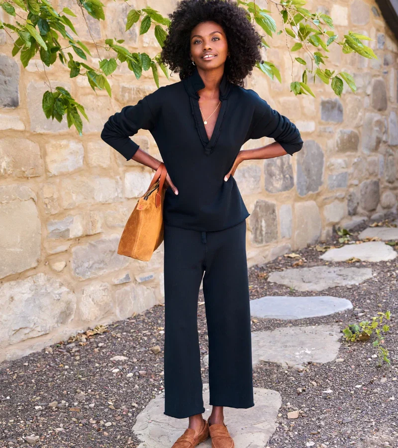 Ensemble Femme à Coupe Décontractée – Haut Col V et Pantalon Droit Décontracté