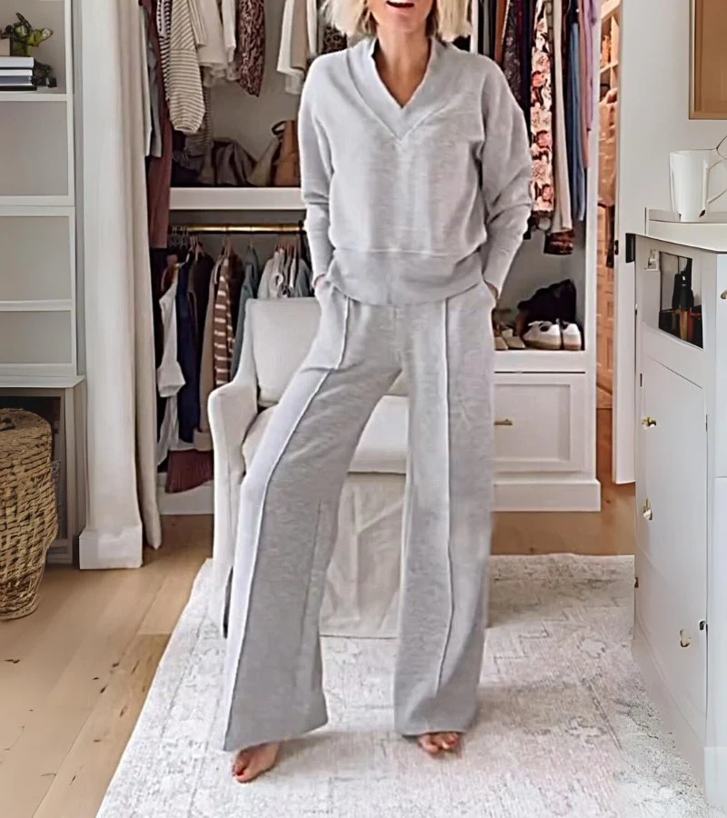 Ensemble Lounge Moderne Deux Pièces Femme – Haut Col V Manches Longues et Pantalon Large