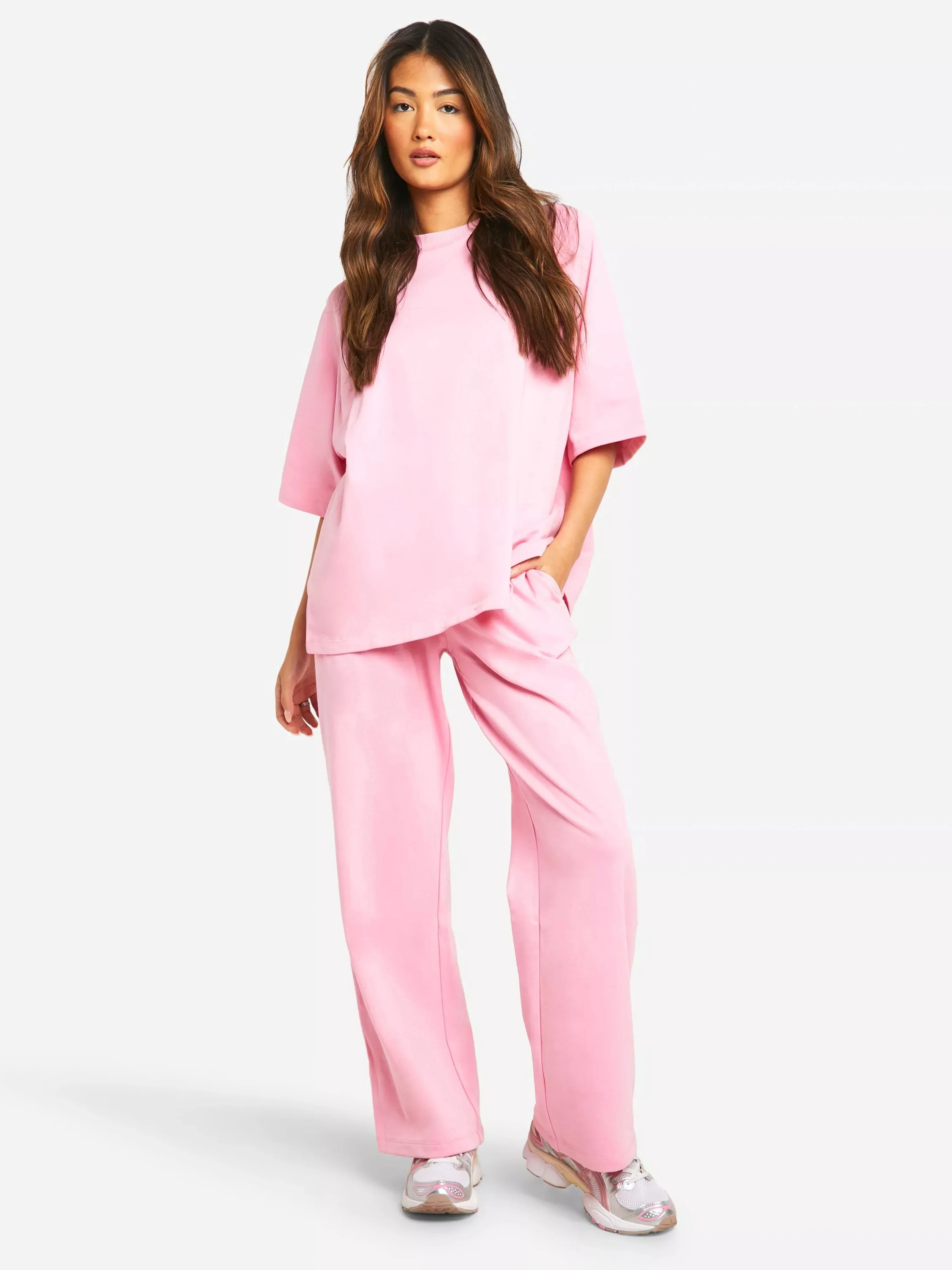 Ensemble T-Shirt Col Haut et Jogging Droit pour Femme – Coupe Oversize Décontractée d’Été - Image 2