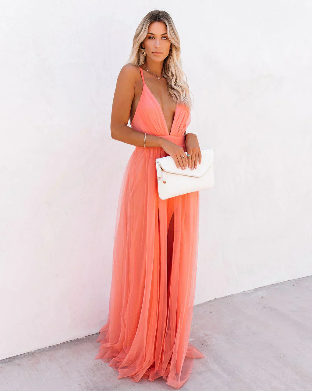Femme Orange à Décolleté V et Évasée Robe d'invité de mariage – Élégante, Luxe - Image 7