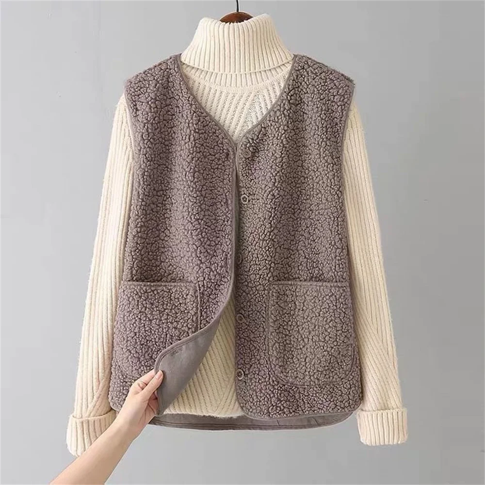 Gilet en Peluche Sans Manches Classique Femme – Couche Élégante et Confortable - Image 4