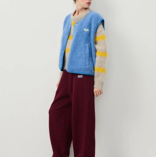 Gilet sans manches boutonné en laine d'agneau femme – Doux, confortable et polyvalent - Image 17
