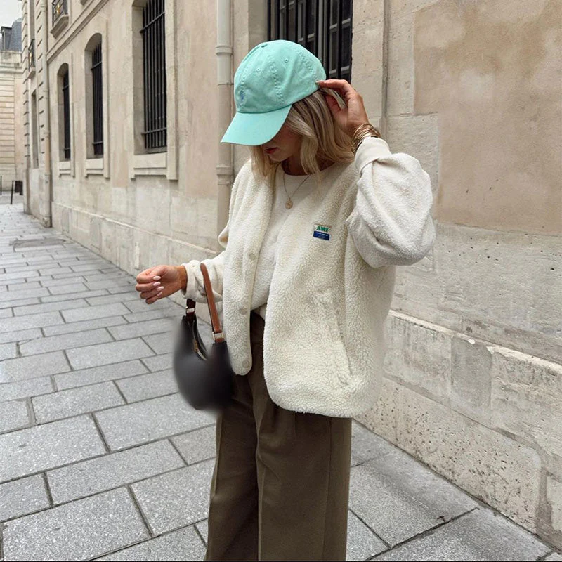 Gilet sans manches boutonné en laine d'agneau femme – Doux, confortable et polyvalent - Image 4