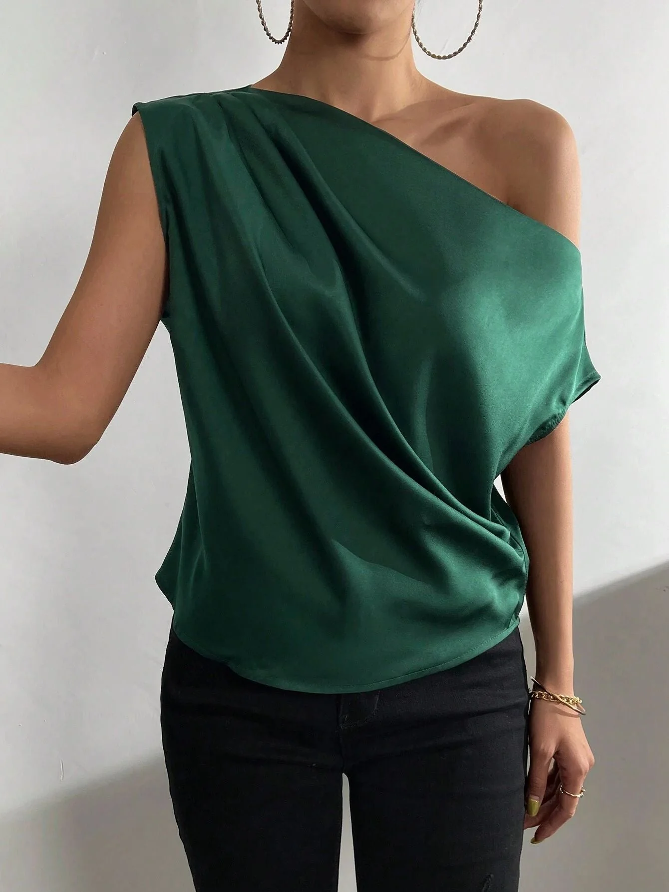 Haut Femme Asymétrique Épaule Dénudée – Top Moderne Élégant - Image 3