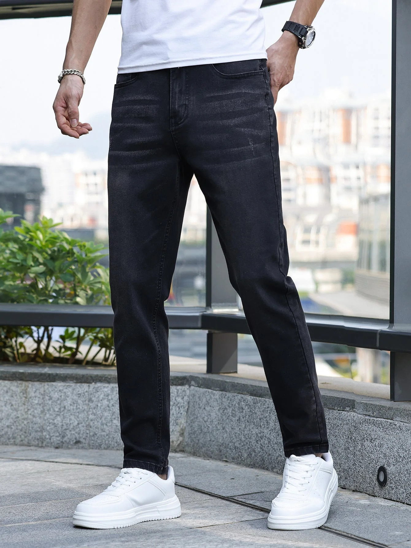 Jean décontracté pour homme | Extensibilité moyenne & design classique | Pantalon en denim - Image 3