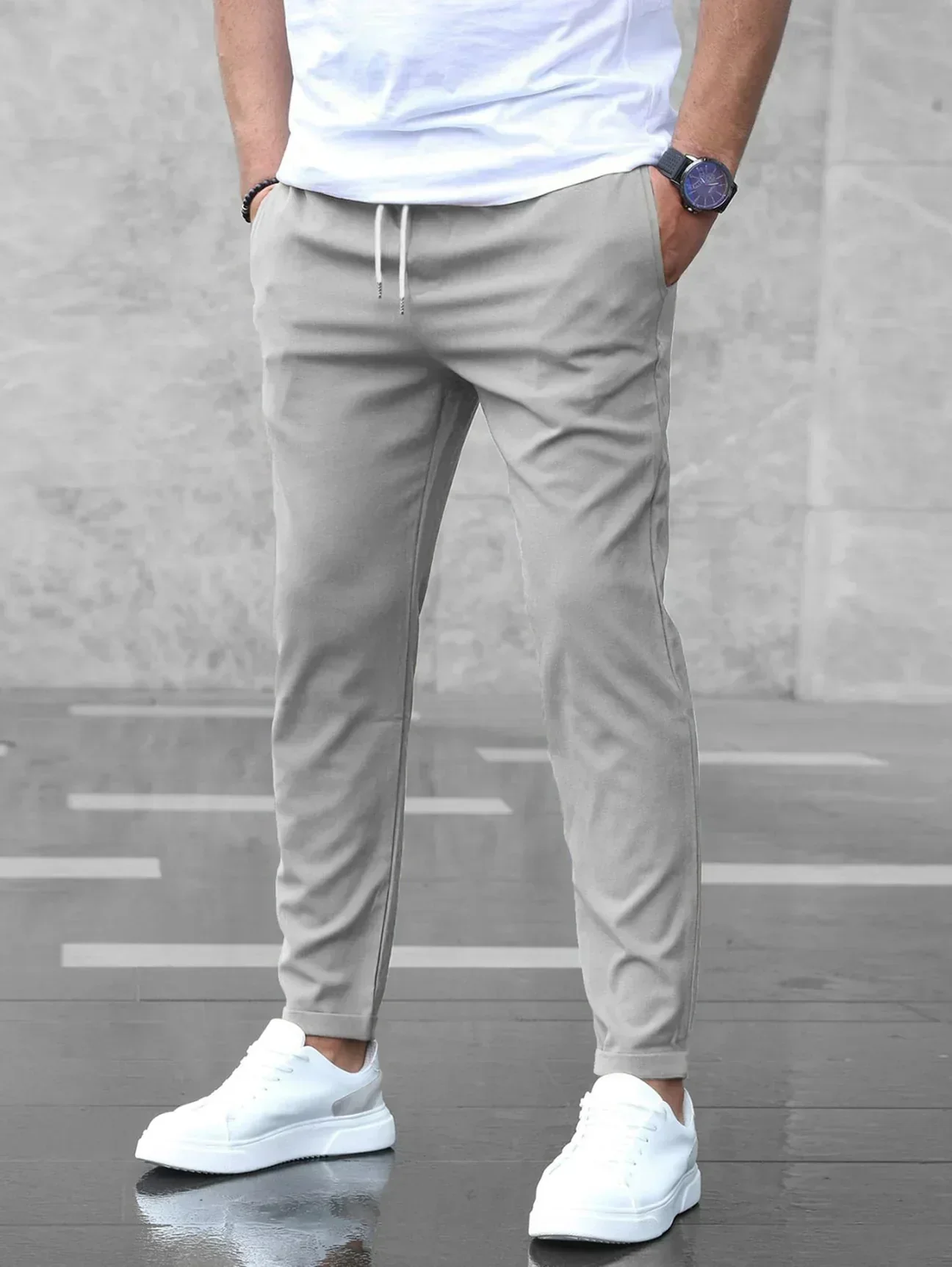 Jogging Slim Fit Premium Homme – Pantalon Décontracté Ajusté à Cordon