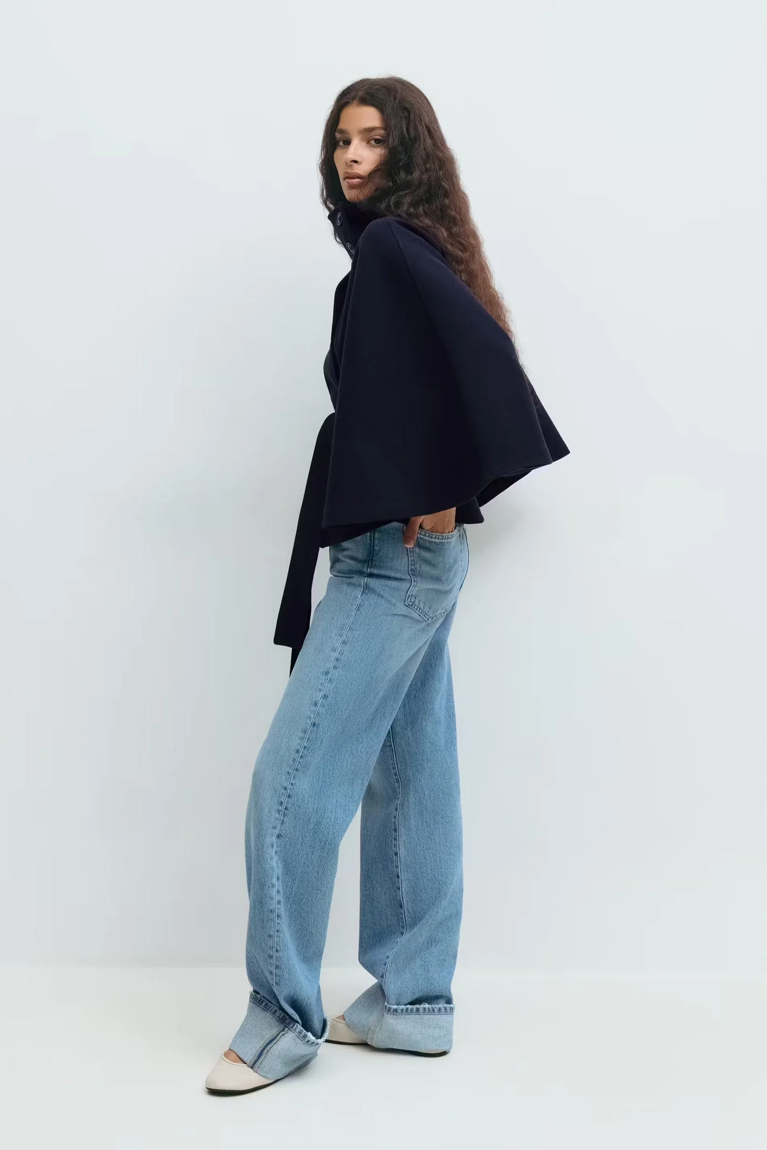 Manteau Cape Élégant à Col Montant pour Femme – Manteau Ceinturé Stylé - Image 20