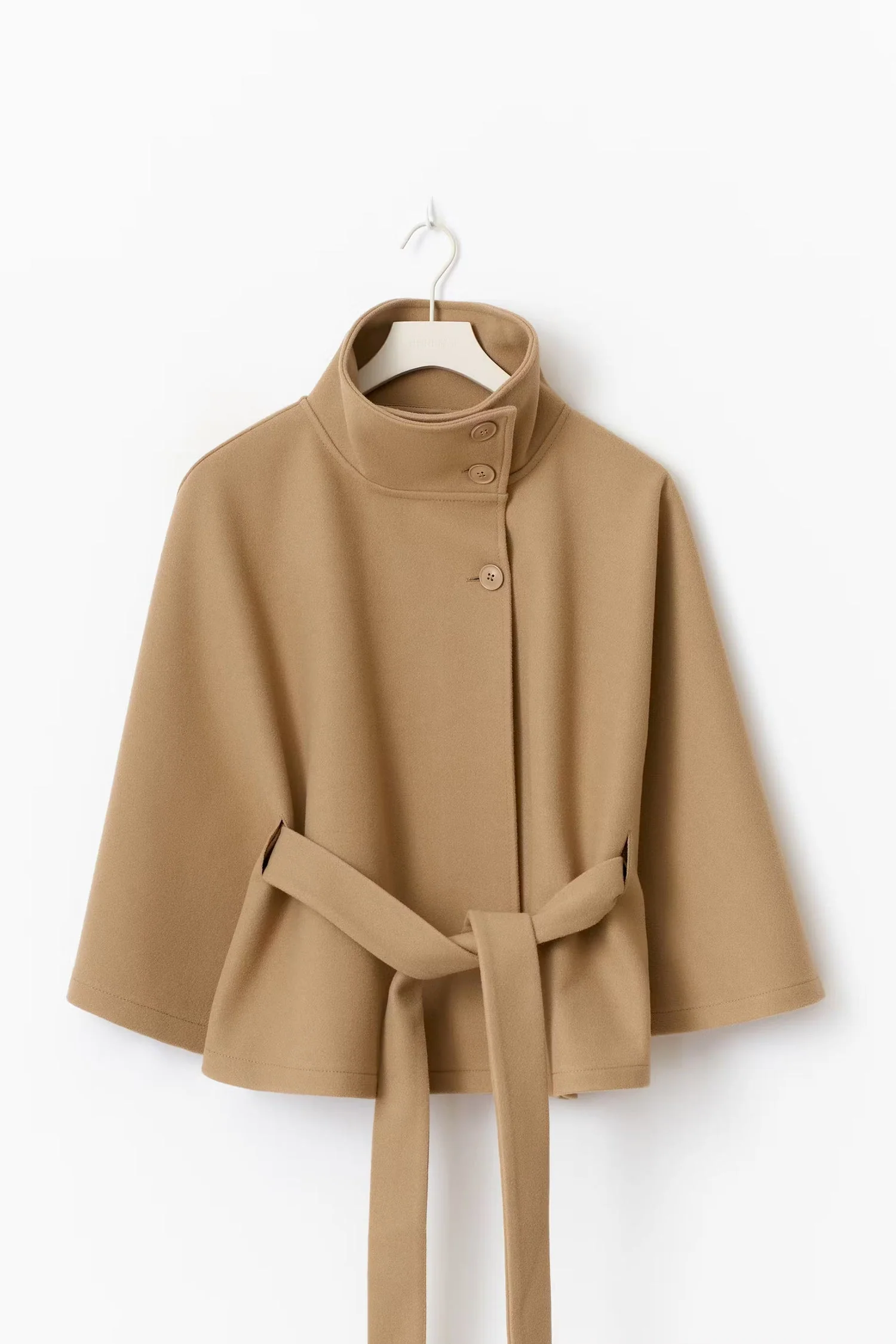 Manteau Cape Élégant à Col Montant pour Femme – Manteau Ceinturé Stylé - Image 4