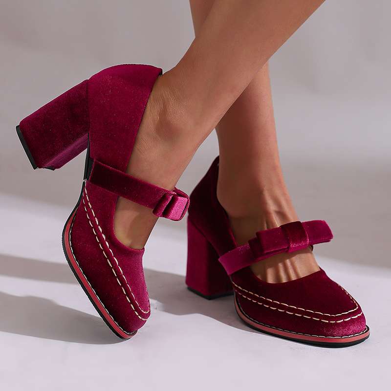 Mocassins à talon bloc en velours – Chaussures élégantes et confortables - Image 13