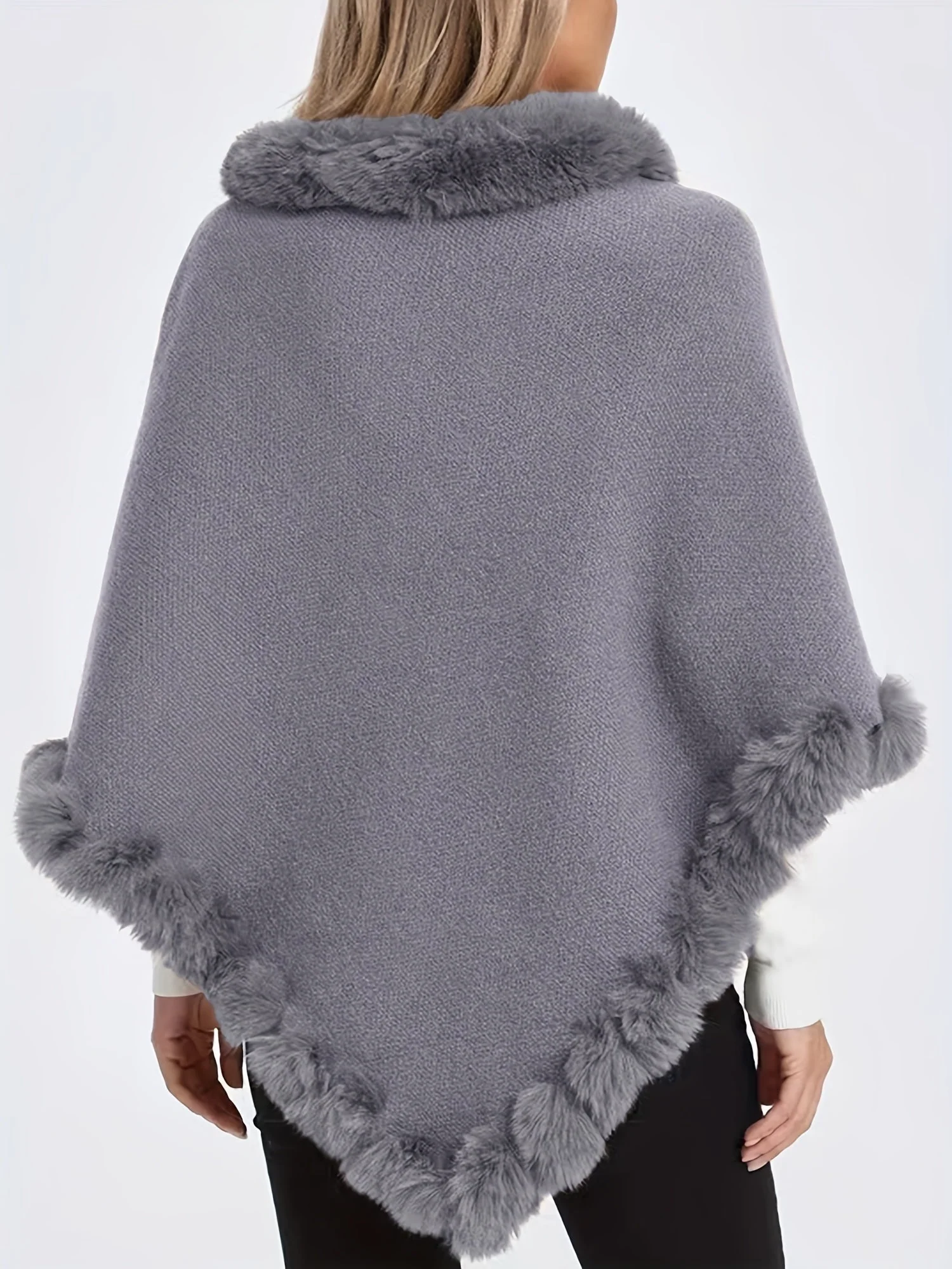 Poncho Tricoté Élégant Femme à Bordure en Fourrure – Cape Châle d’Hiver en Acrylique Doux - Image 9