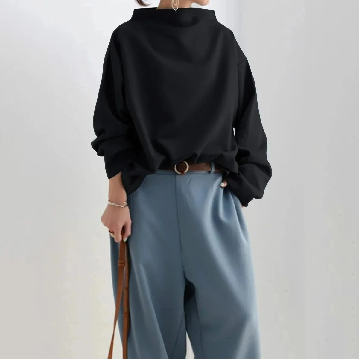 Pull Col Montant Élégant Femme – Coupe Décontractée Noir à Manches Longues - Image 5