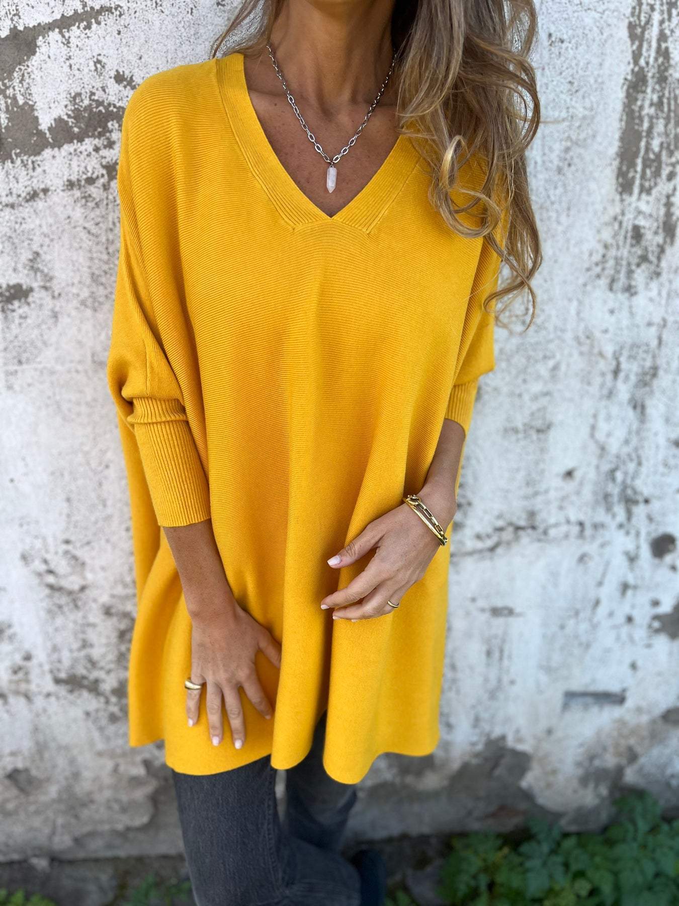 Pull Femme Oversize À Col V Tricoté en Noir - Image 7