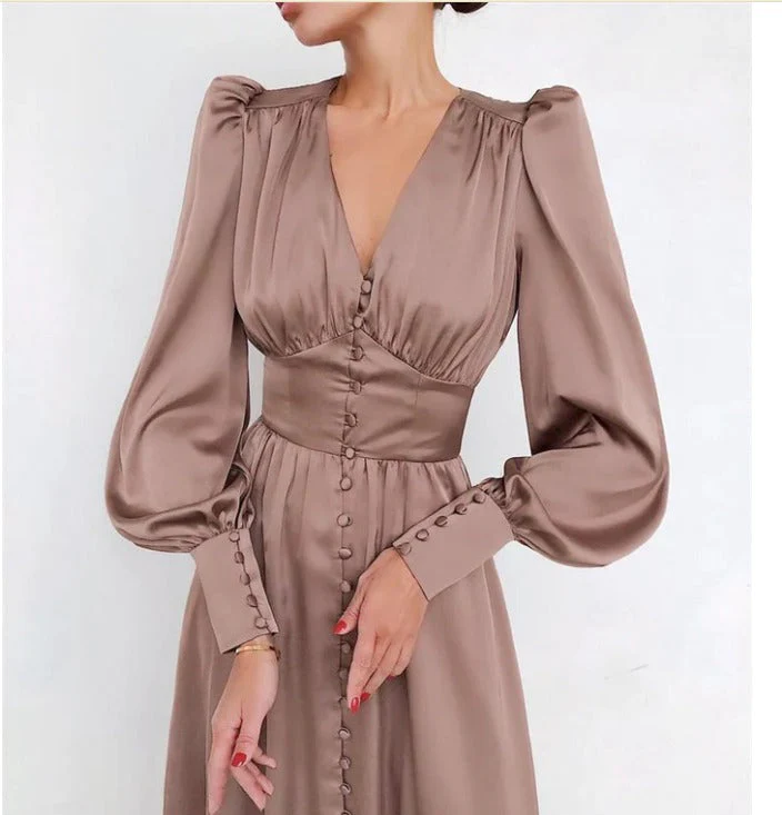 Robe en Satin – Élégance Intemporelle au Charme Luxueux - Image 5