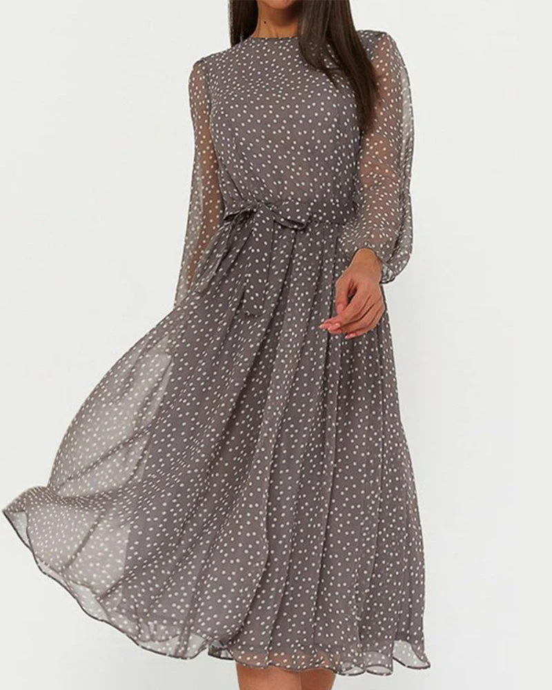Robe femme à pois coupe trapèze – Longueur genou et manches longues élégantes