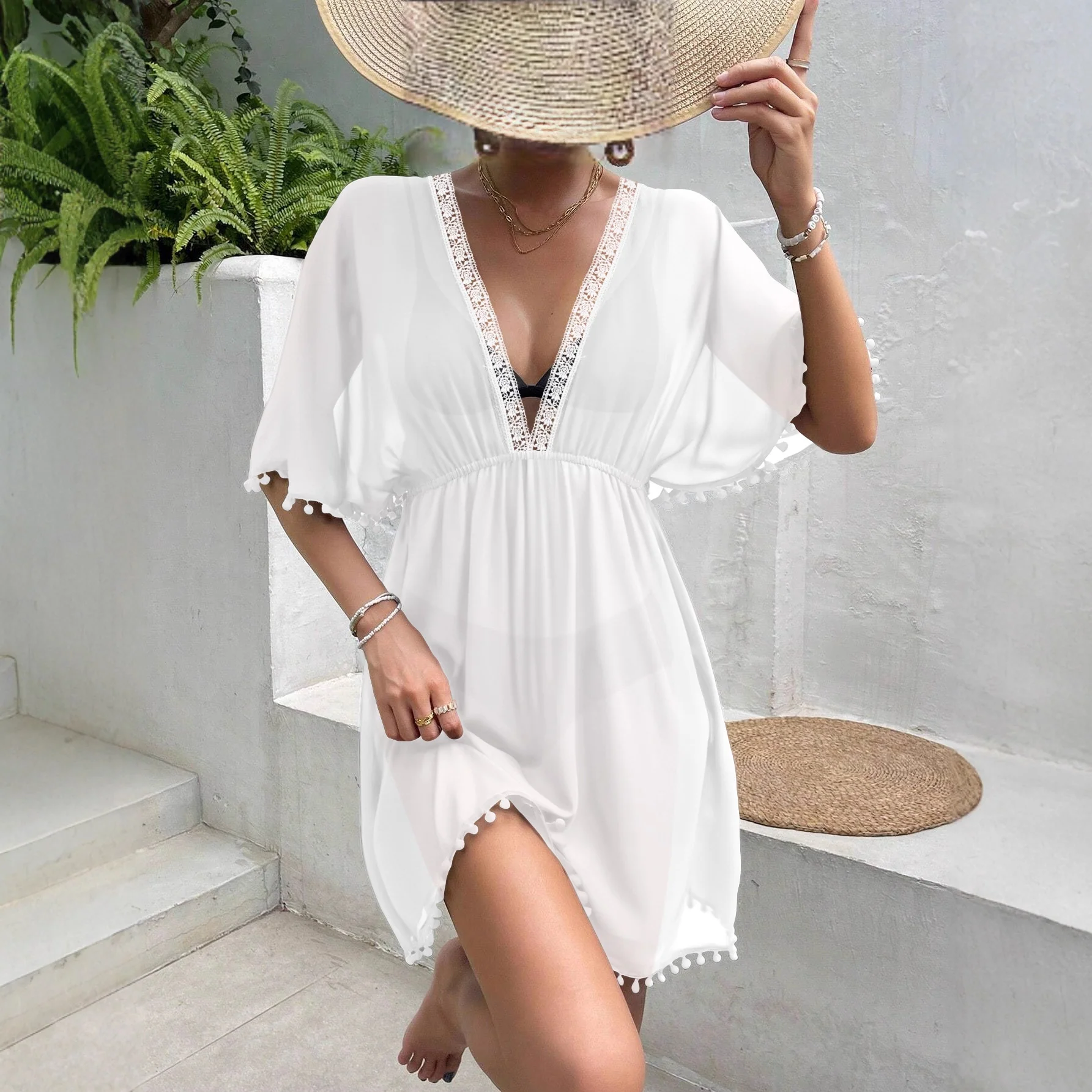 Robe Femme Style Plage avec Patchwork en Dentelle – Cache-Maillot à Col V et Taille Cintrée - Image 2