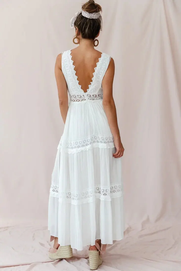 Robe longue blanche bohème pour femme – Empiècements en crochet, décolleté en V profond, coupe fluide, style estival - Image 3