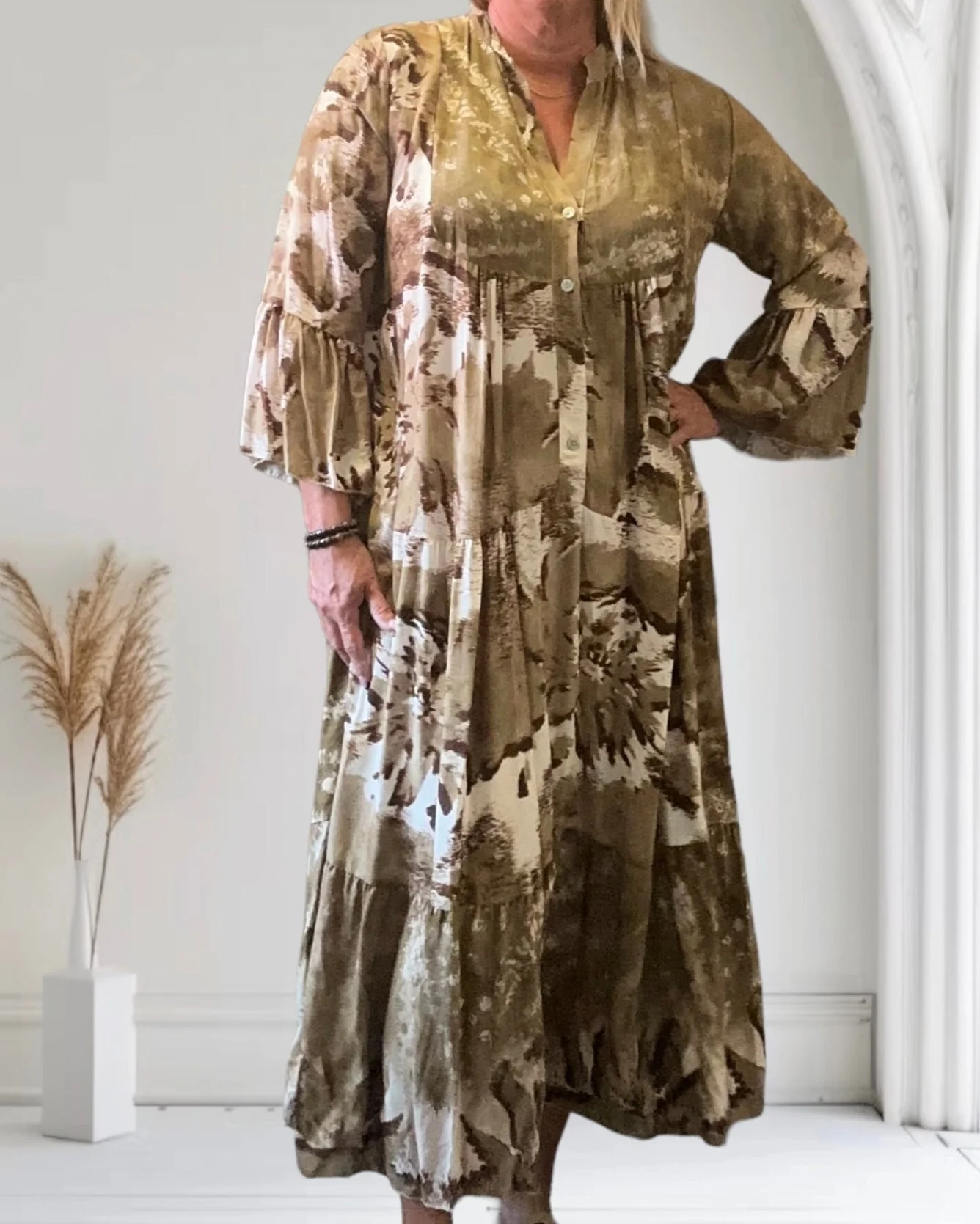 Robe Longue d’Automne pour Femme à Coupe Ample en Couleur Beige