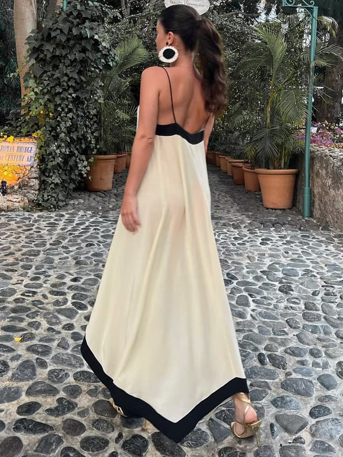 Robe Longue Élégante à Fines Bretelles pour Femme – Décolleté en V et Coupe Fluide - Image 3