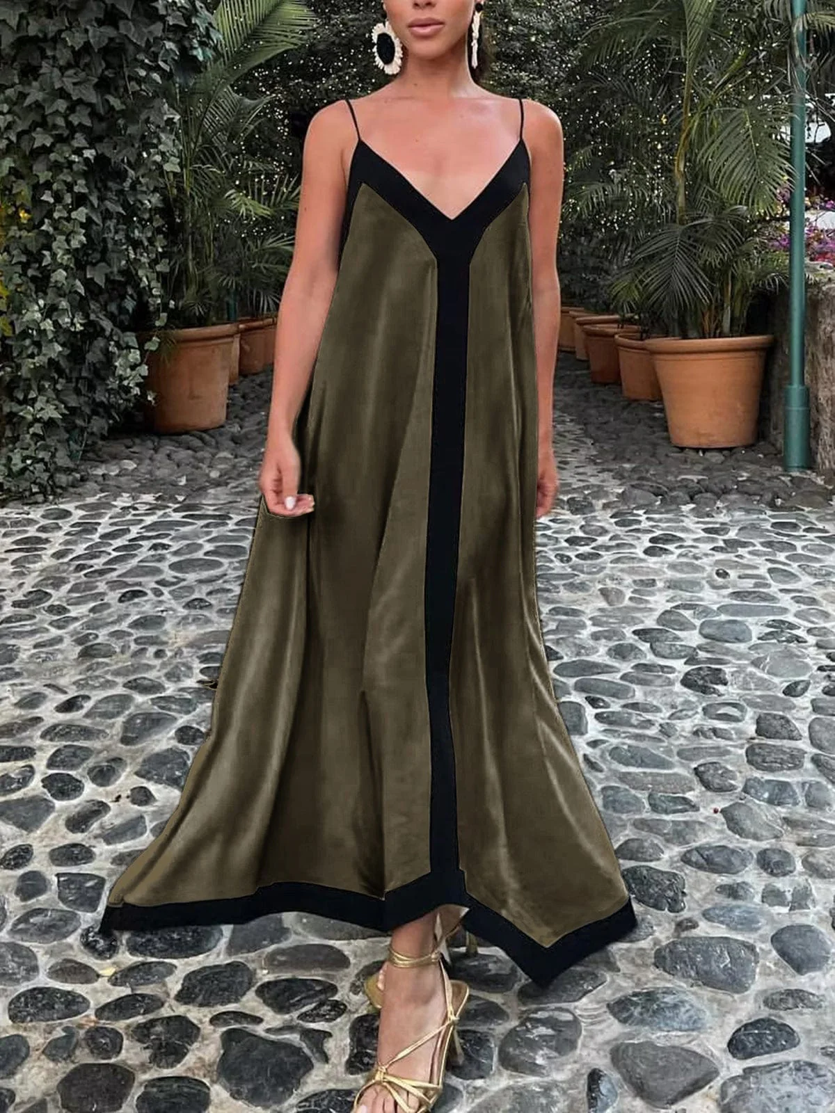 Robe Longue Élégante à Fines Bretelles pour Femme – Décolleté en V et Coupe Fluide - Image 6