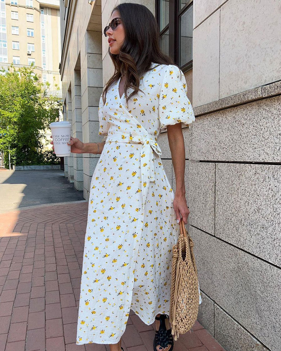 Robe longue fleurie femme – Col V et lien à nouer sur le devant - Image 3