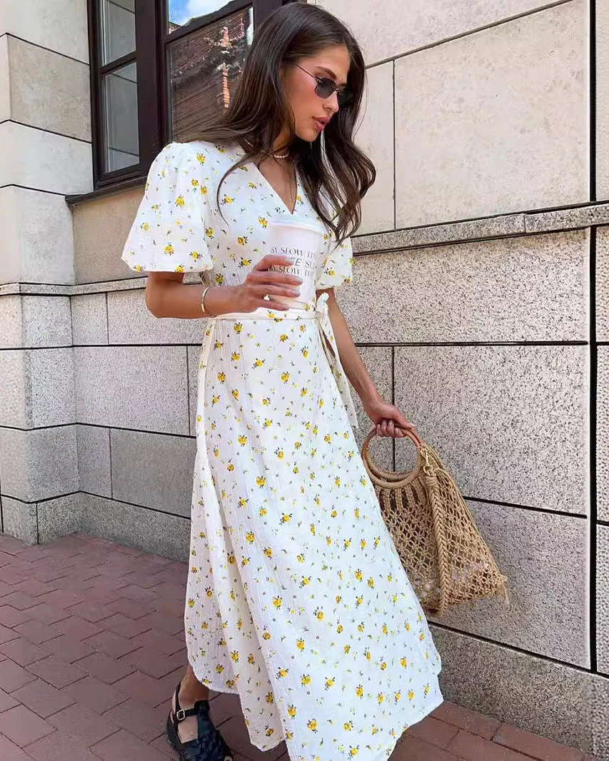 Robe longue fleurie femme – Col V et lien à nouer sur le devant - Image 5