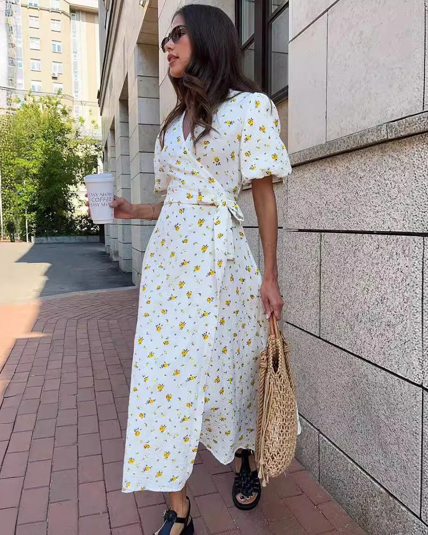 Robe longue fleurie femme – Col V et lien à nouer sur le devant - Image 7