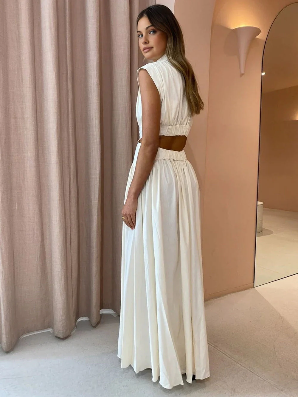 Robe longue pour femme avec décolleté hanches ouvertes - Robe élégante et fluide - Image 4
