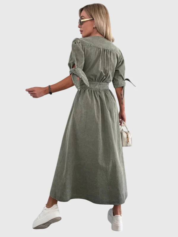 Robe Maxi Denim Élégante Col V – Robe A-Line Boutonnée Stylée - Image 10