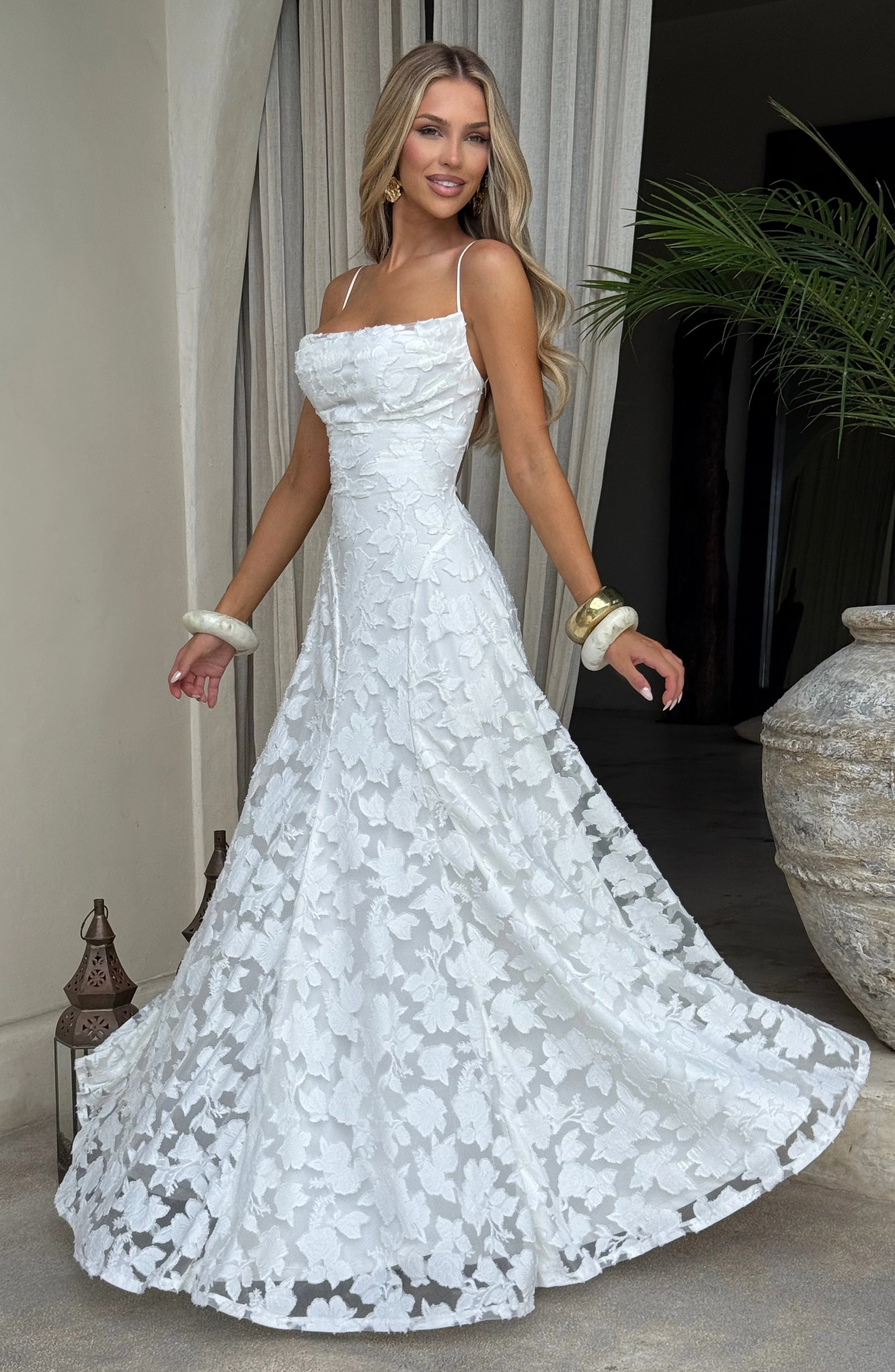 Robe maxi fleurie femme col drape et dos lacet - Fluide et elegante - Image 10