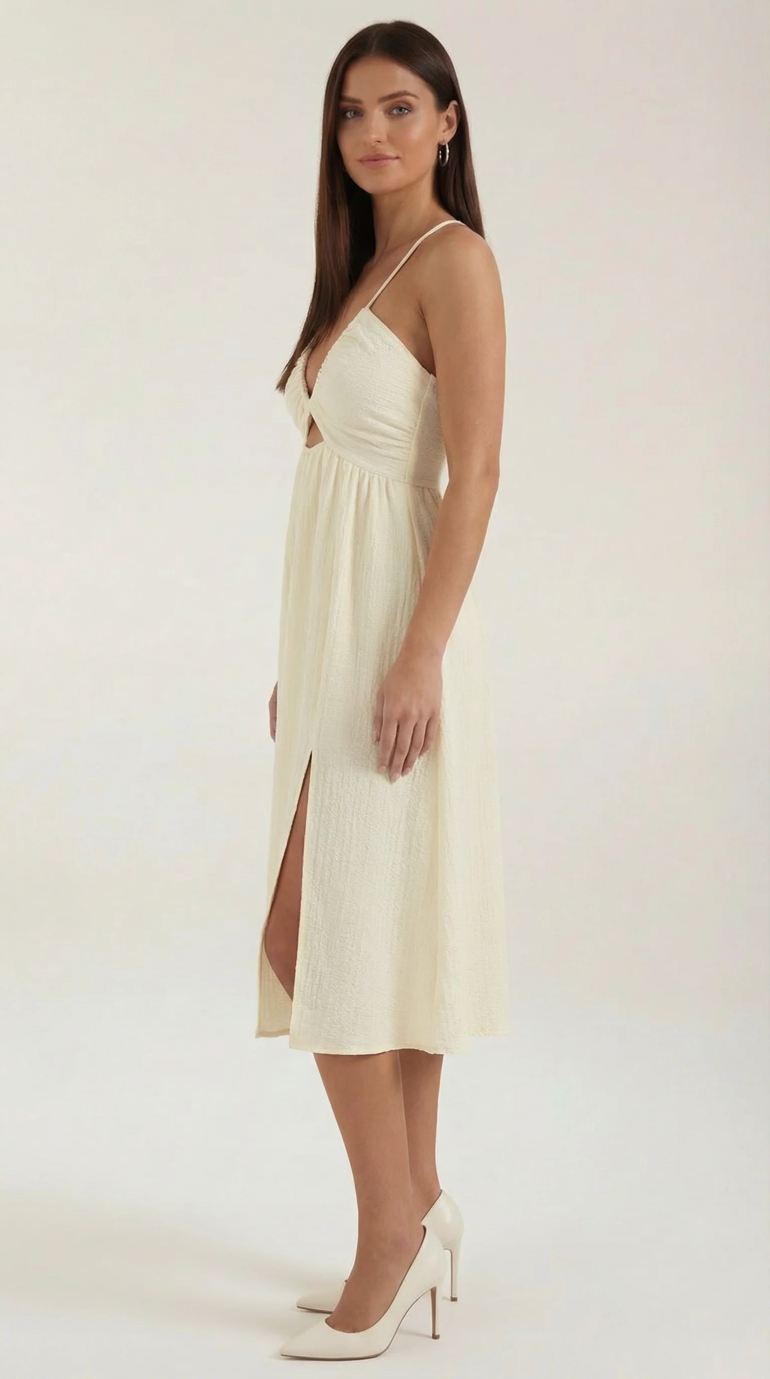 Robe Midi Élégante Femme – Découpe Avec Fente Haute Beige Fluide - Image 2
