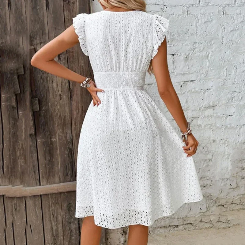 Robe Midi Élégante Femme en Tissu à Œillets – Col V Coupe Évasée et Ajustée - Image 2