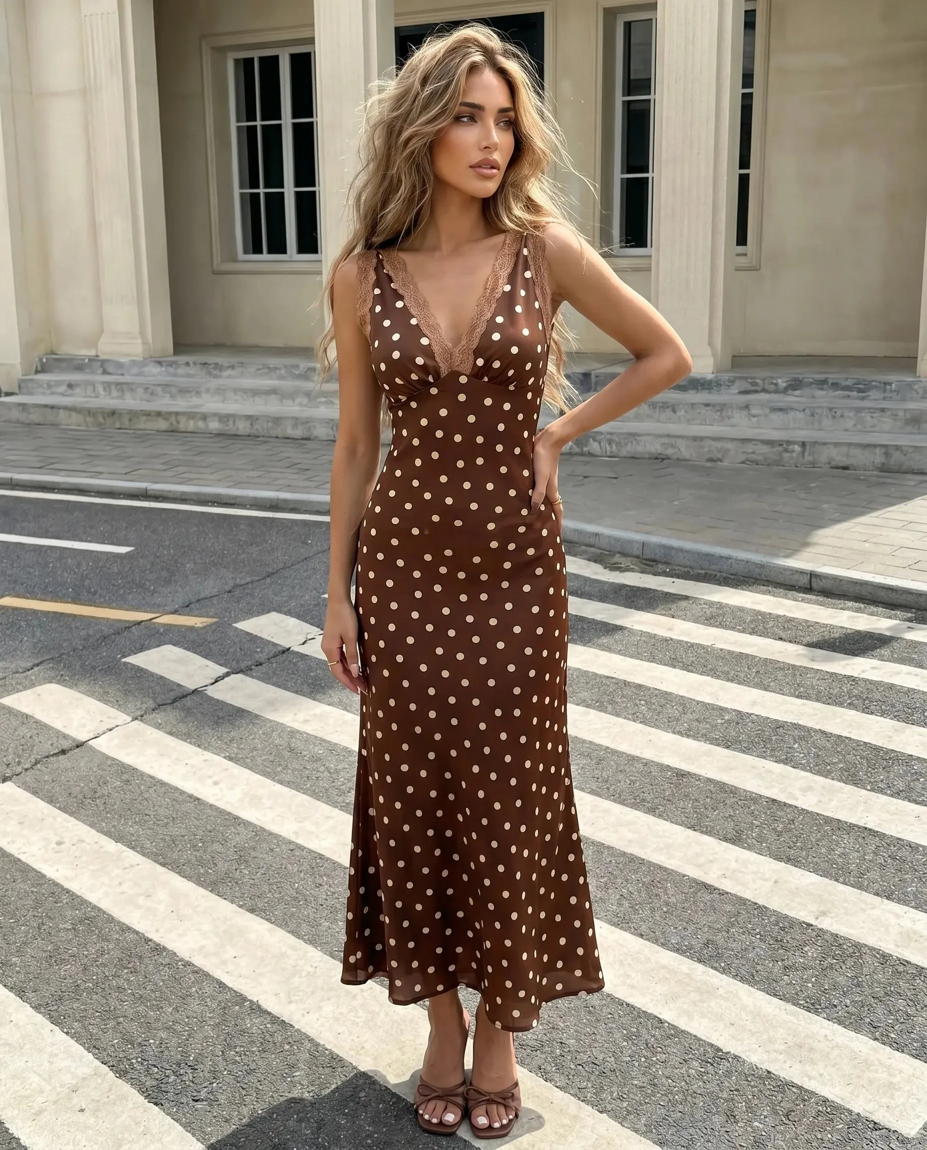 Robe midi femme sans manches a pois et dentelle - Chic et feminine - Image 6