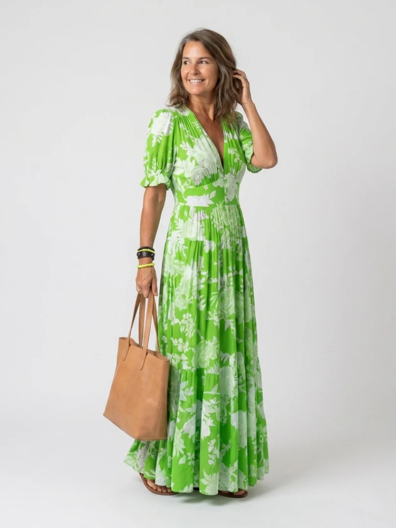 Robe midi fleurie femme manches courtes et col V - Legere et feminine - Image 5