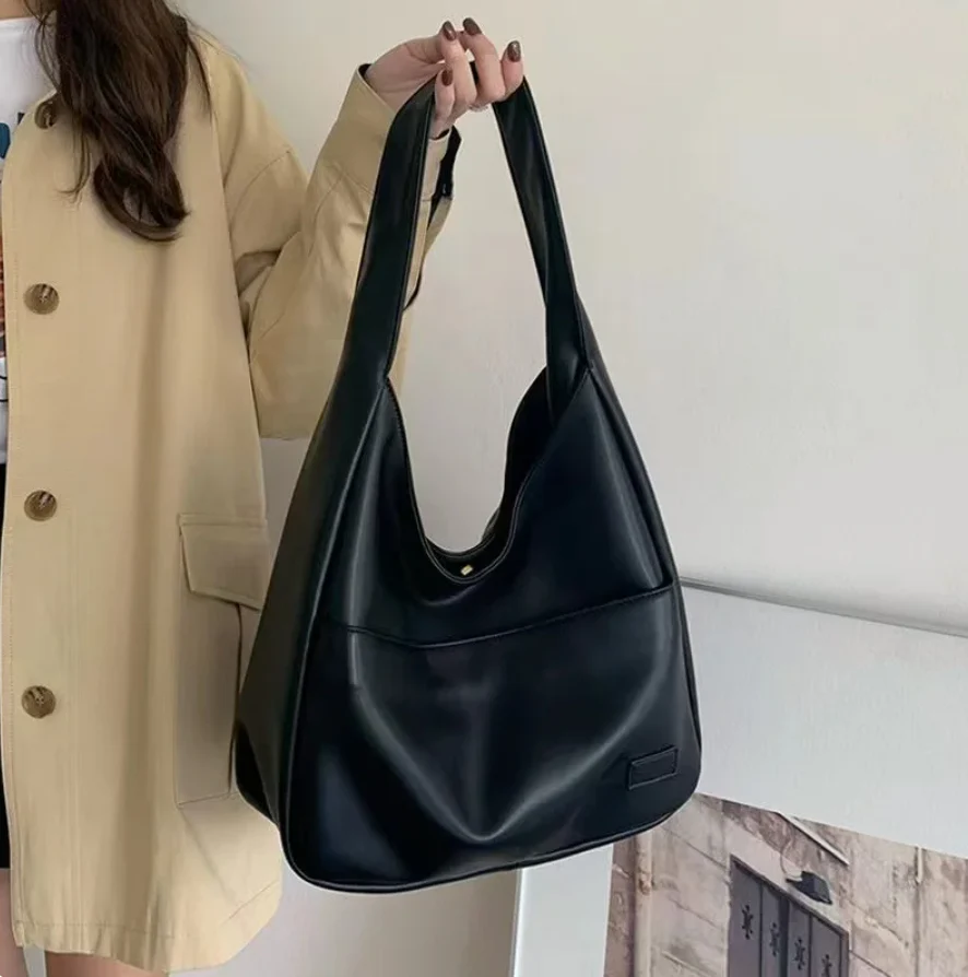 Sac à bandoulière élégant en simili cuir pour femme – Grand sac noir - Image 3