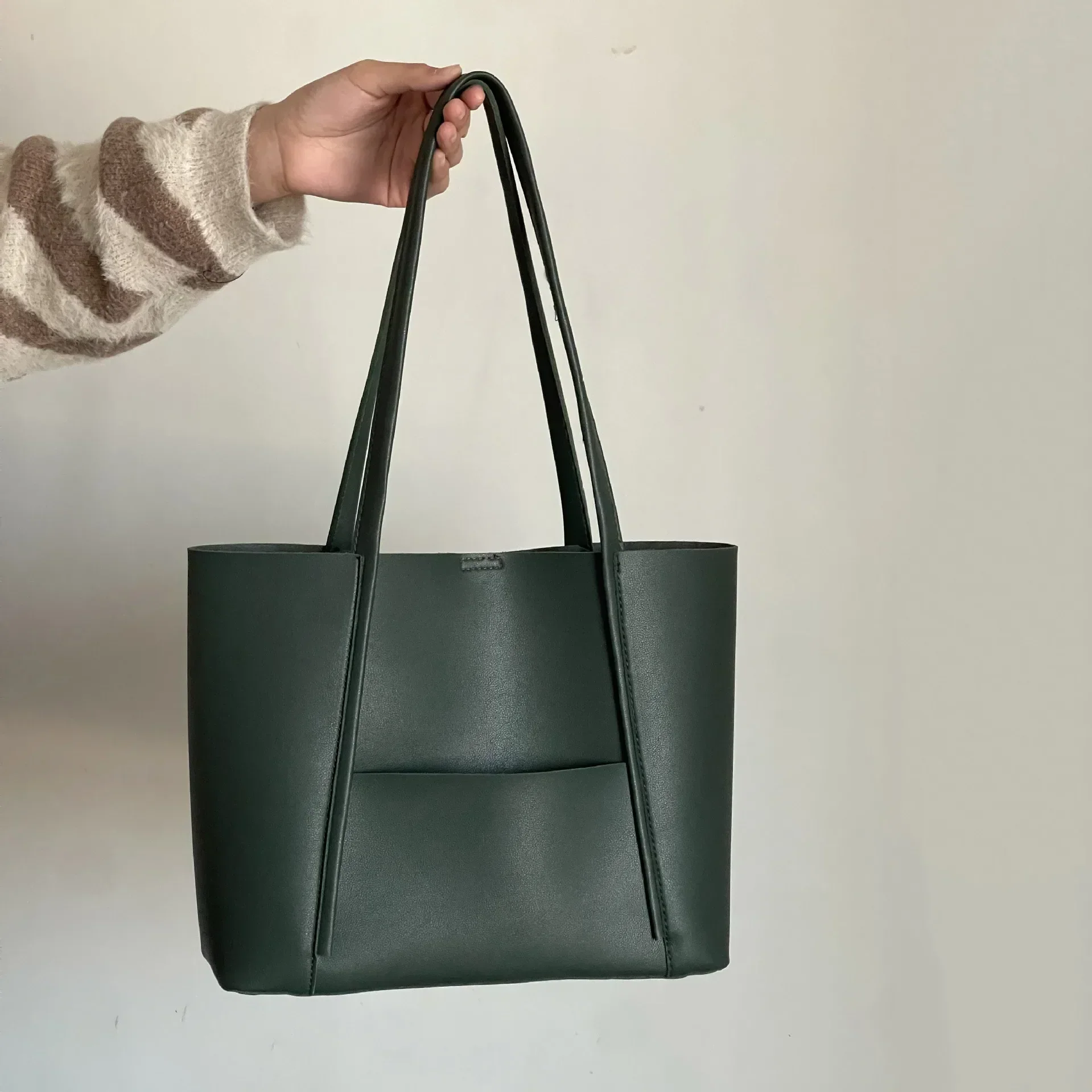 Sac Cabas en Cuir Durable et Spacieux pour Femme – Sac Épaule Chic - Image 6