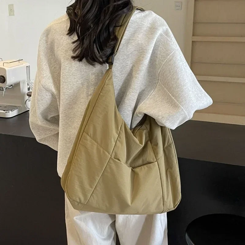 Sac Cabas Léger et Élégant pour Femme – Grand Sac à Bandoulière Spacieux - Image 4