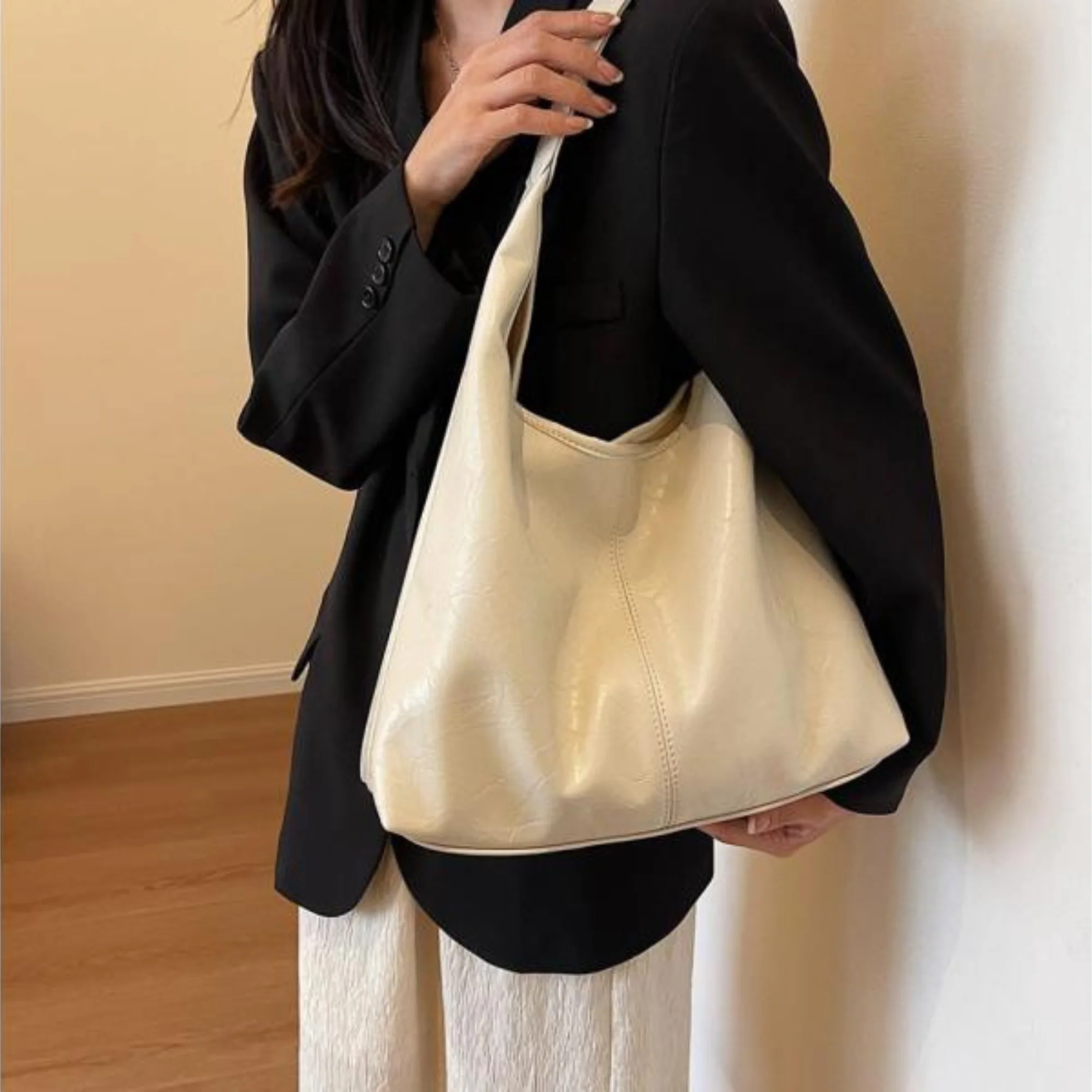 Sac Hobo Femme en Cuir Synthétique – Sac à Épaule Élégant - Image 4