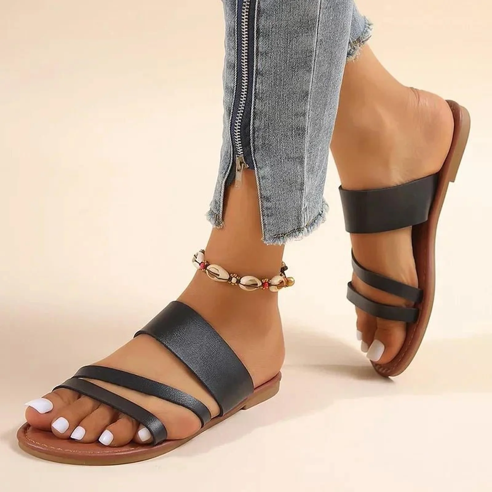 Sandales femme a brides croisees et semelle souple - Confortables et estivales