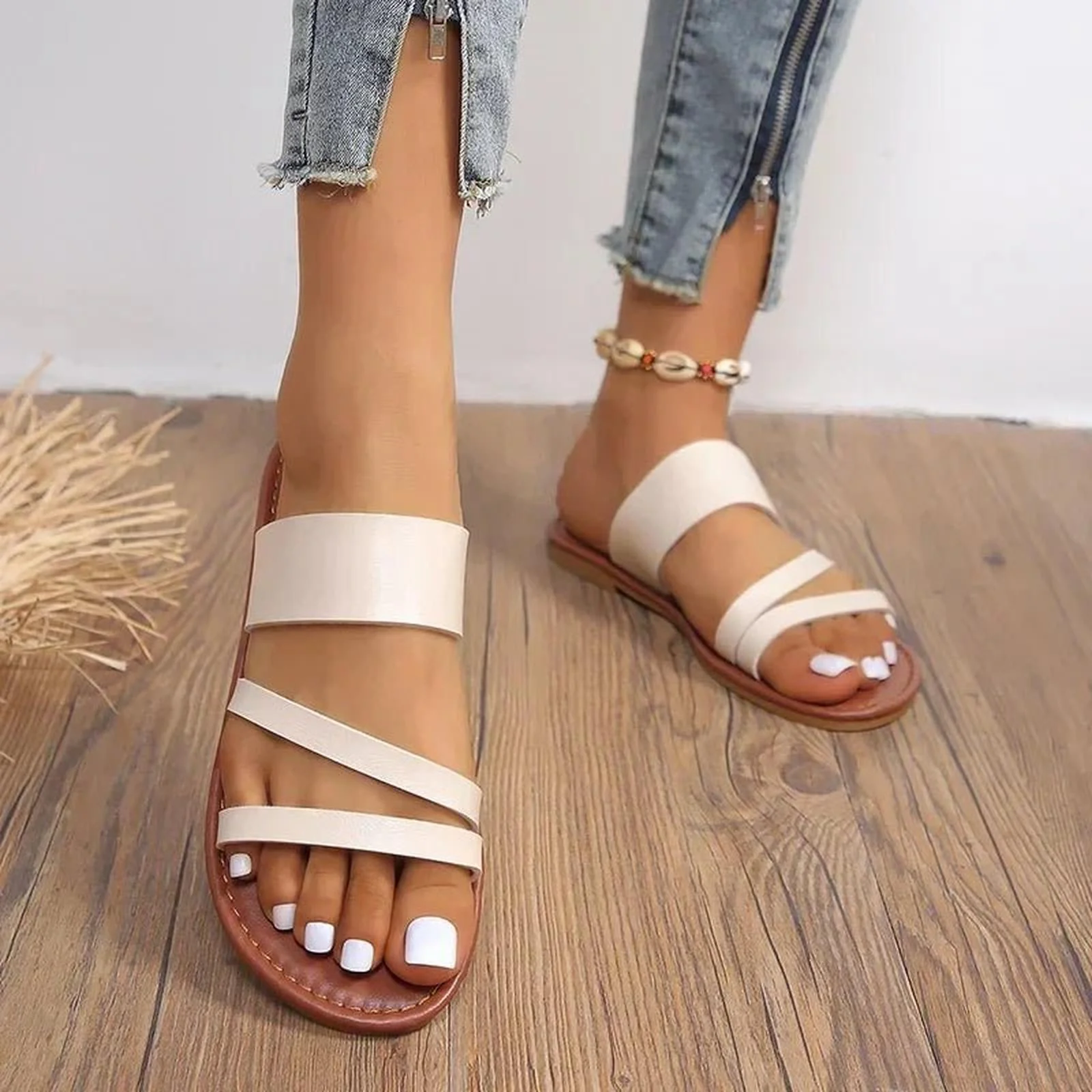 Sandales femme a brides croisees et semelle souple - Confortables et estivales - Image 6